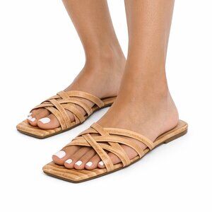 Marc Fisher Varro Tan Leather Slide Summer Minimalist Sandals NEW Women 9.5